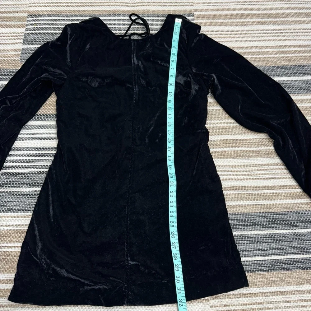 Free People Women's Chelsea Mini Dress Long Sleeve Low‎ Open-Back Black Size Med
